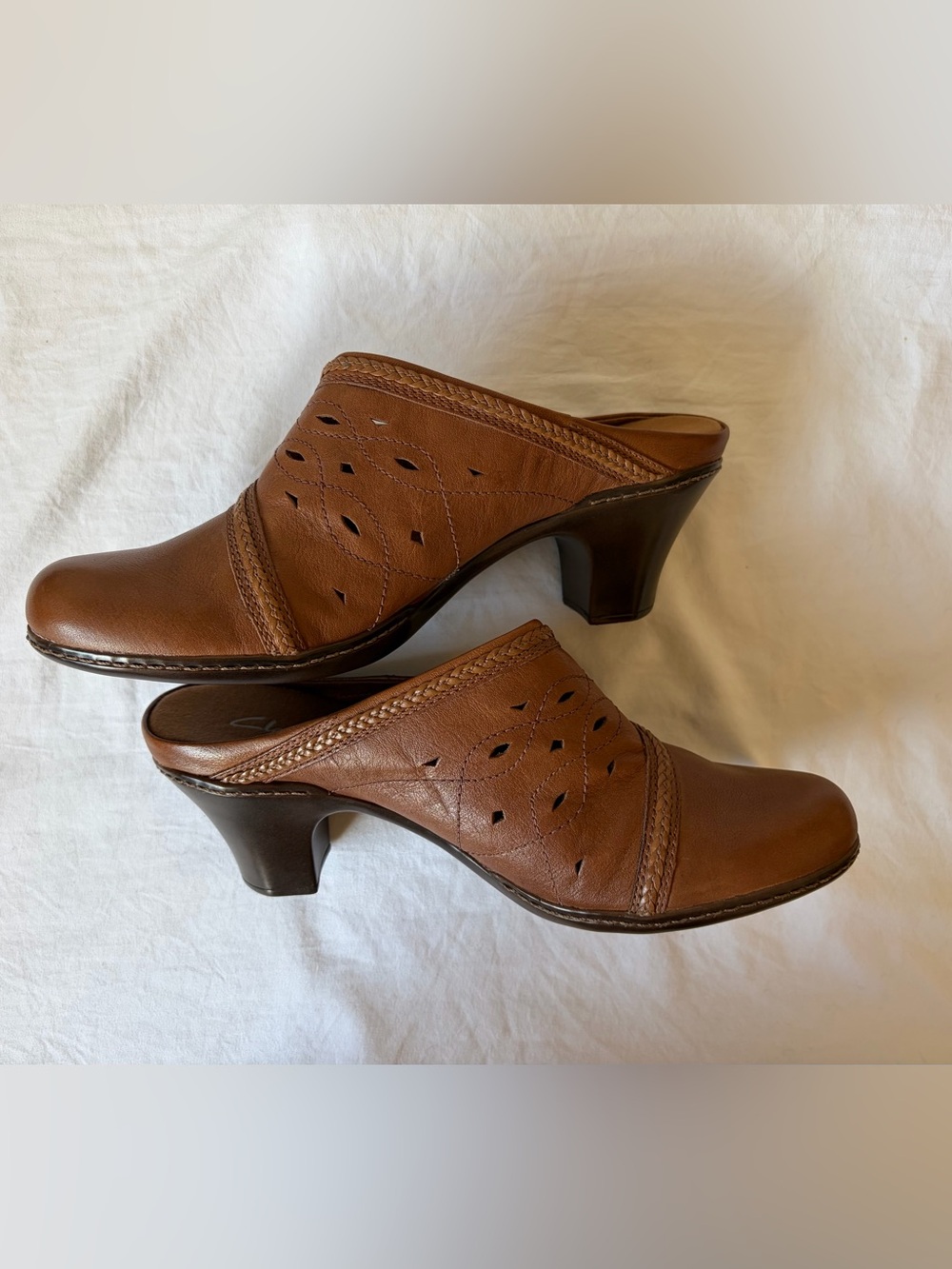 Clarks Brown Leather Cutout Heeled Mules Sz 10 New Condition!